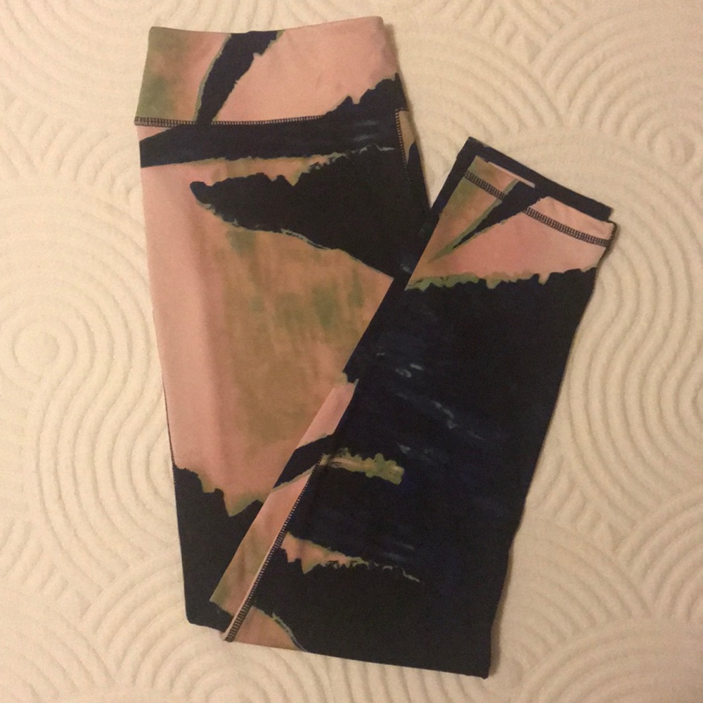 Exercise leggings